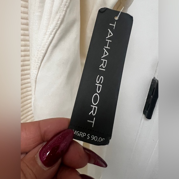 Tahari Sport Sweatshirt -NWT Cream - Picture 3 of 3